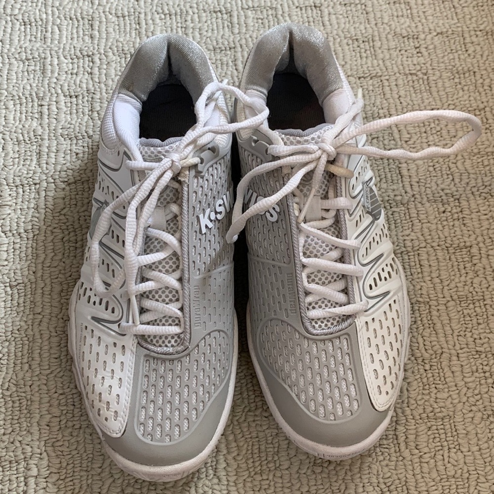 KSwiss women’s tennis shoes size 8.5
